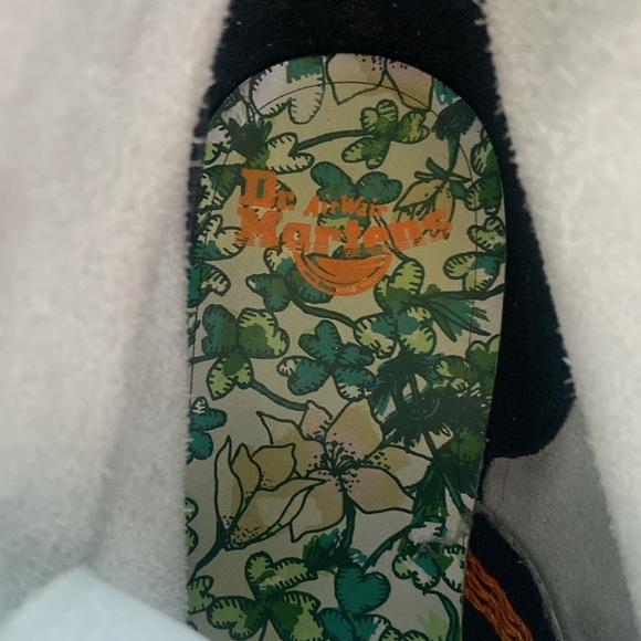 Rare! Dr Martens Limited Edition St Patrick’s Day Shamrock 1460 Boots W 10 | M 9 - Picture 8 of 15
